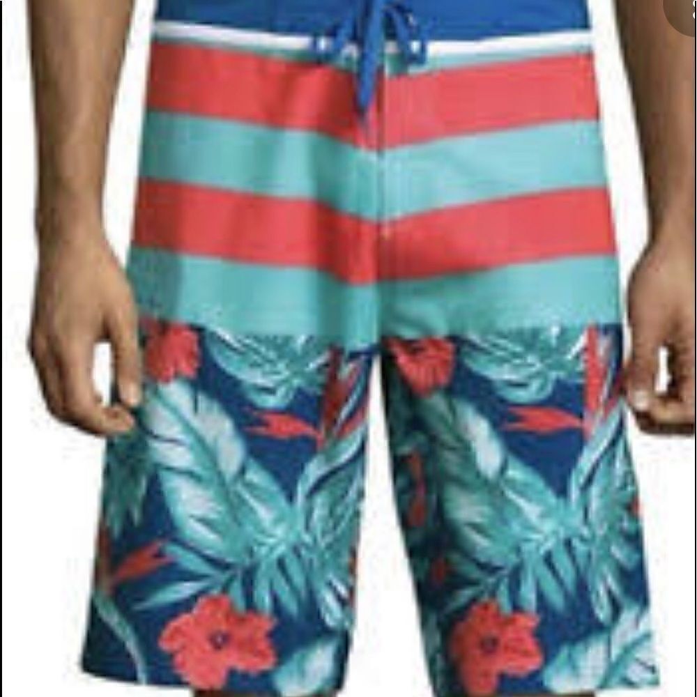 - Men’s Burnside board shorts.